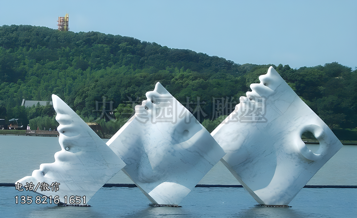 大理石抽象魚(yú)雕塑