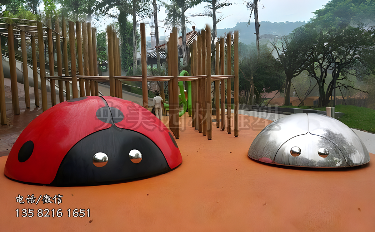 不銹鋼鍛造七星瓢蟲雕塑