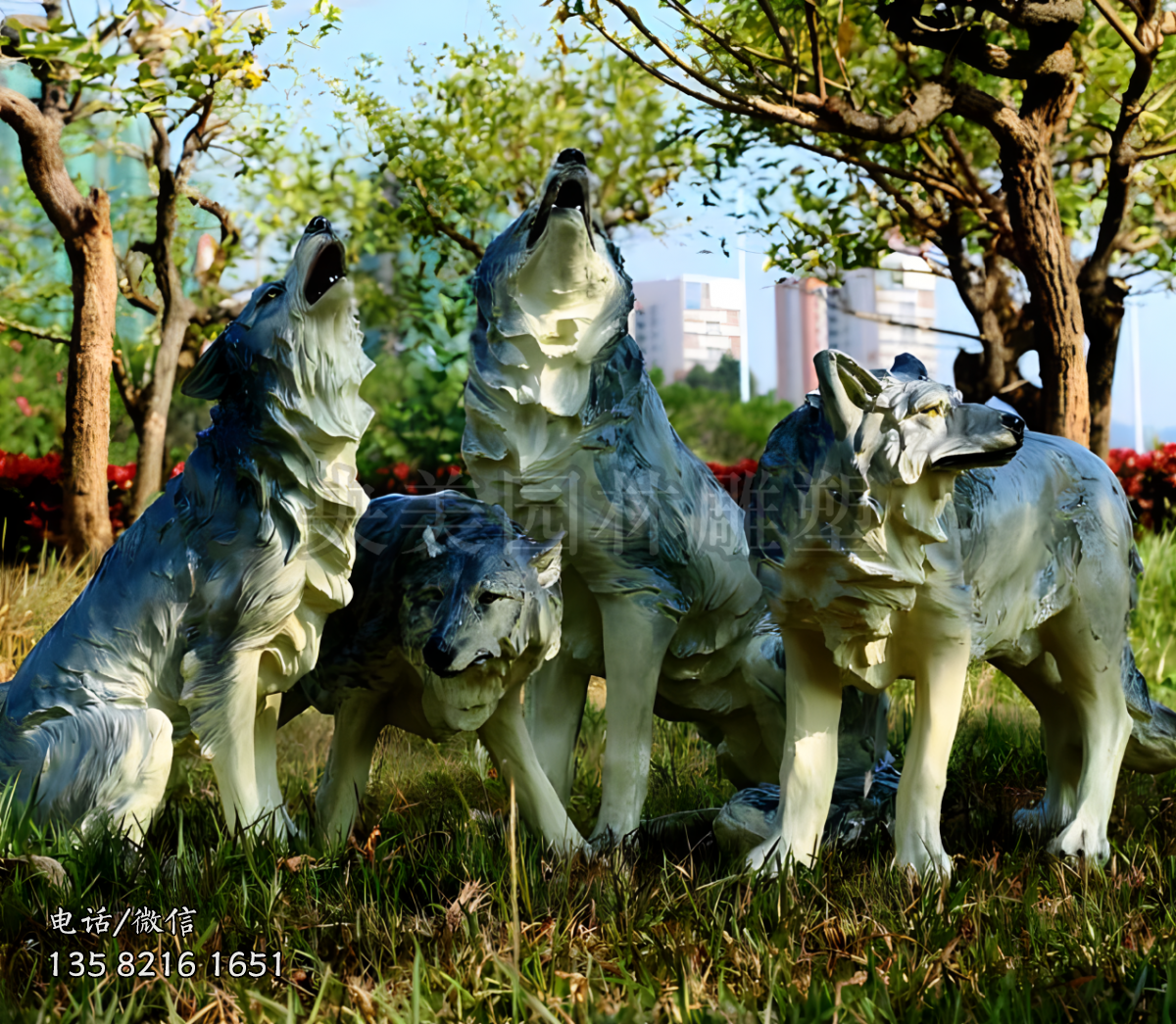 玻璃鋼仿真狼雕塑