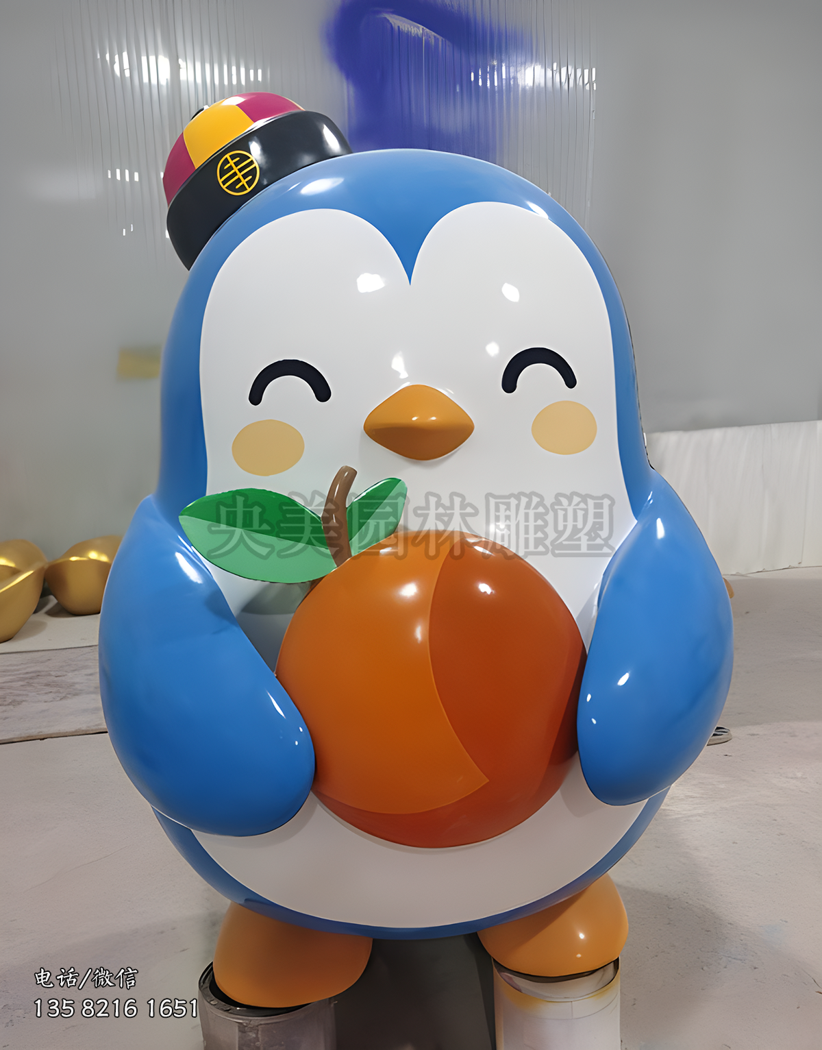 Q版卡通玻璃鋼企鵝雕塑