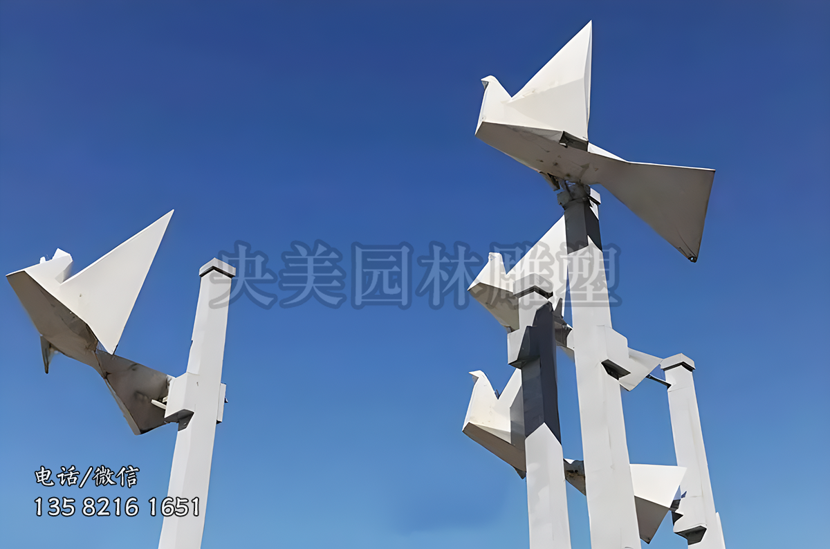 簡(jiǎn)單抽象的不銹鋼鴿子造型雕塑