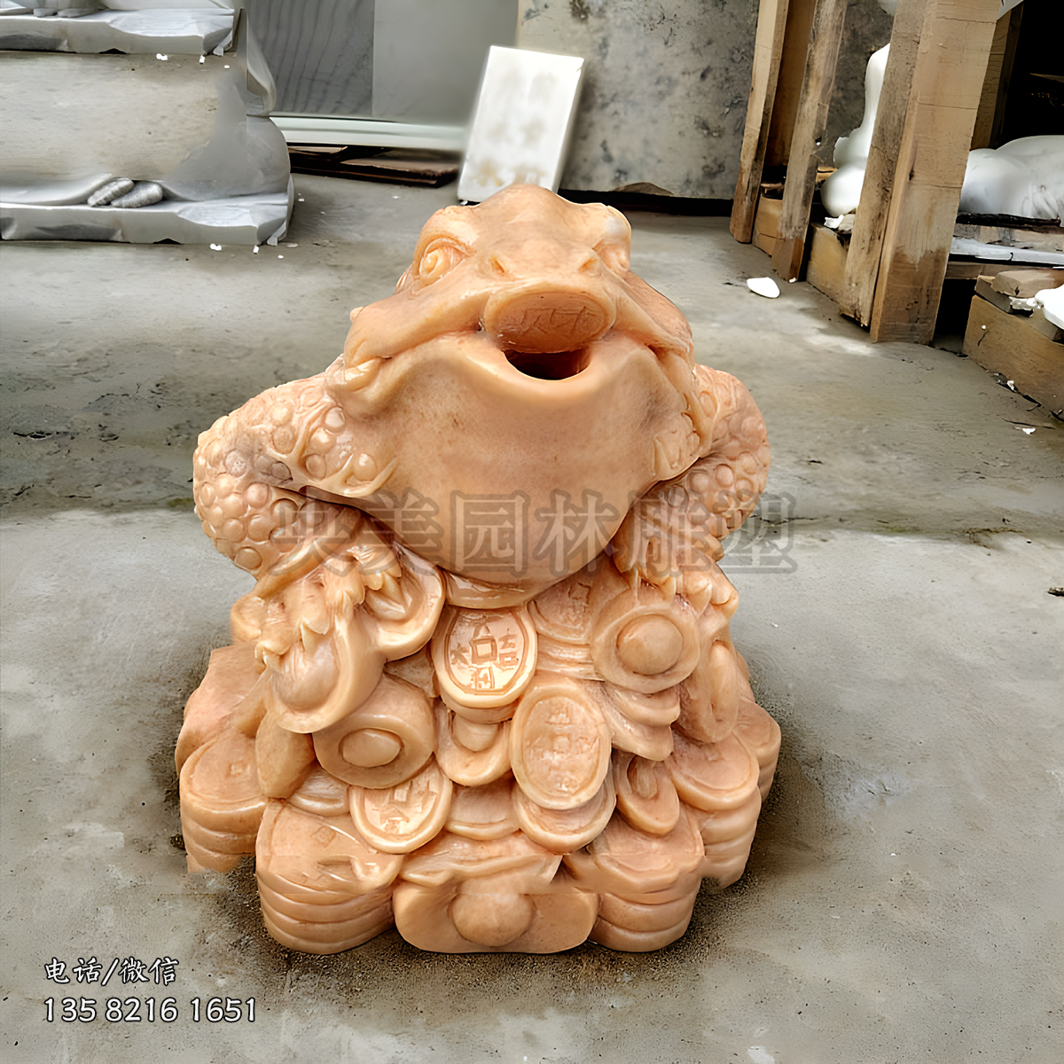 噴水金蟾晚霞紅石雕蟾蜍