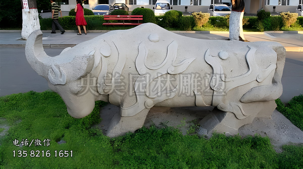 石雕丑牛抽象牛雕塑