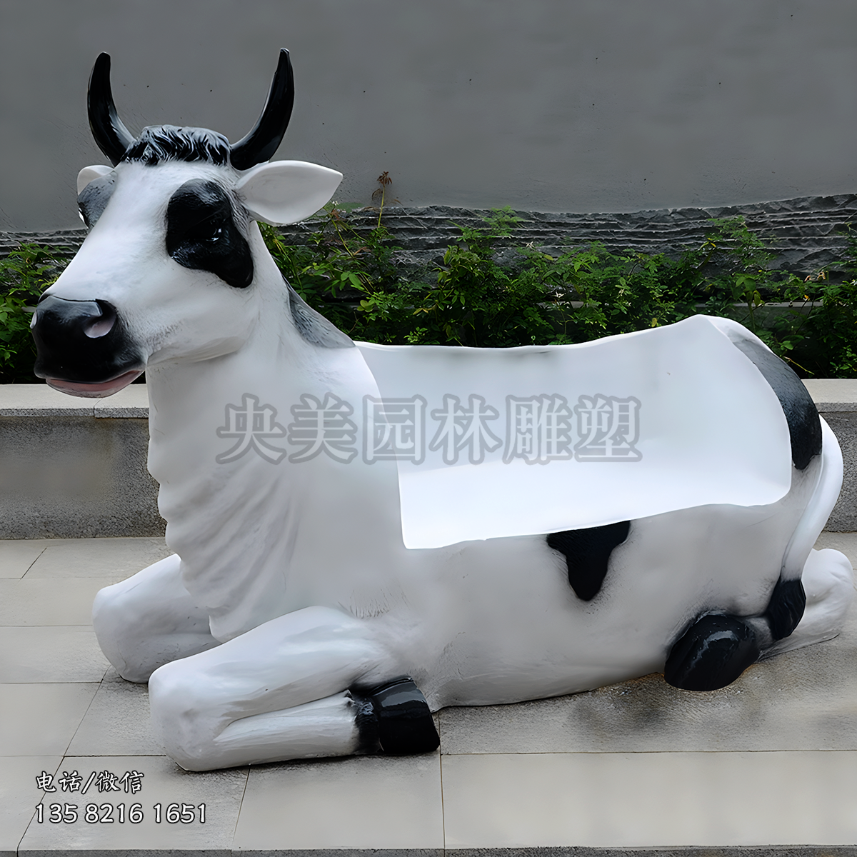 玻璃鋼座椅大奶牛造型雕塑