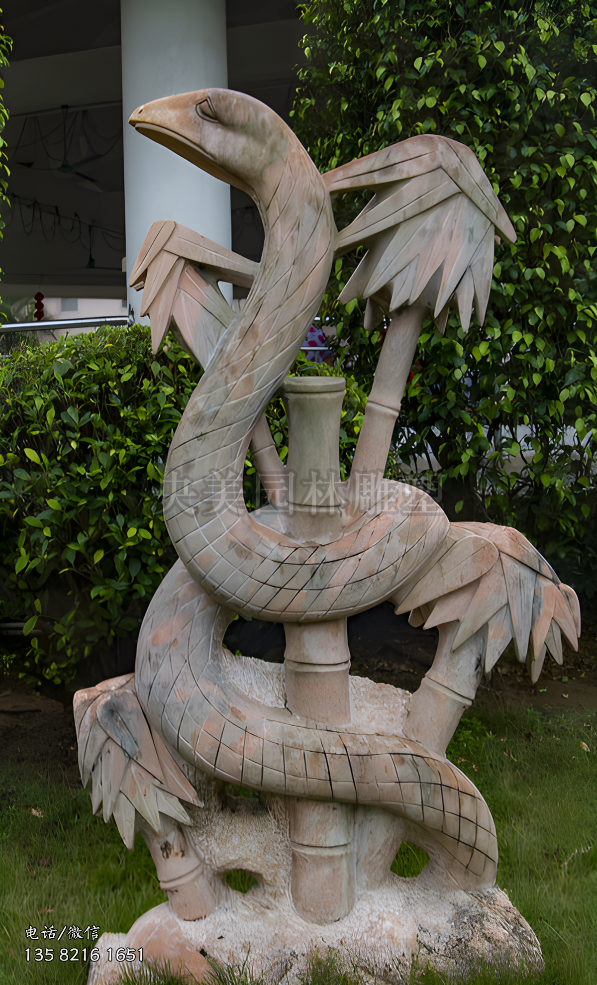 晚霞紅巳蛇石雕景觀雕塑