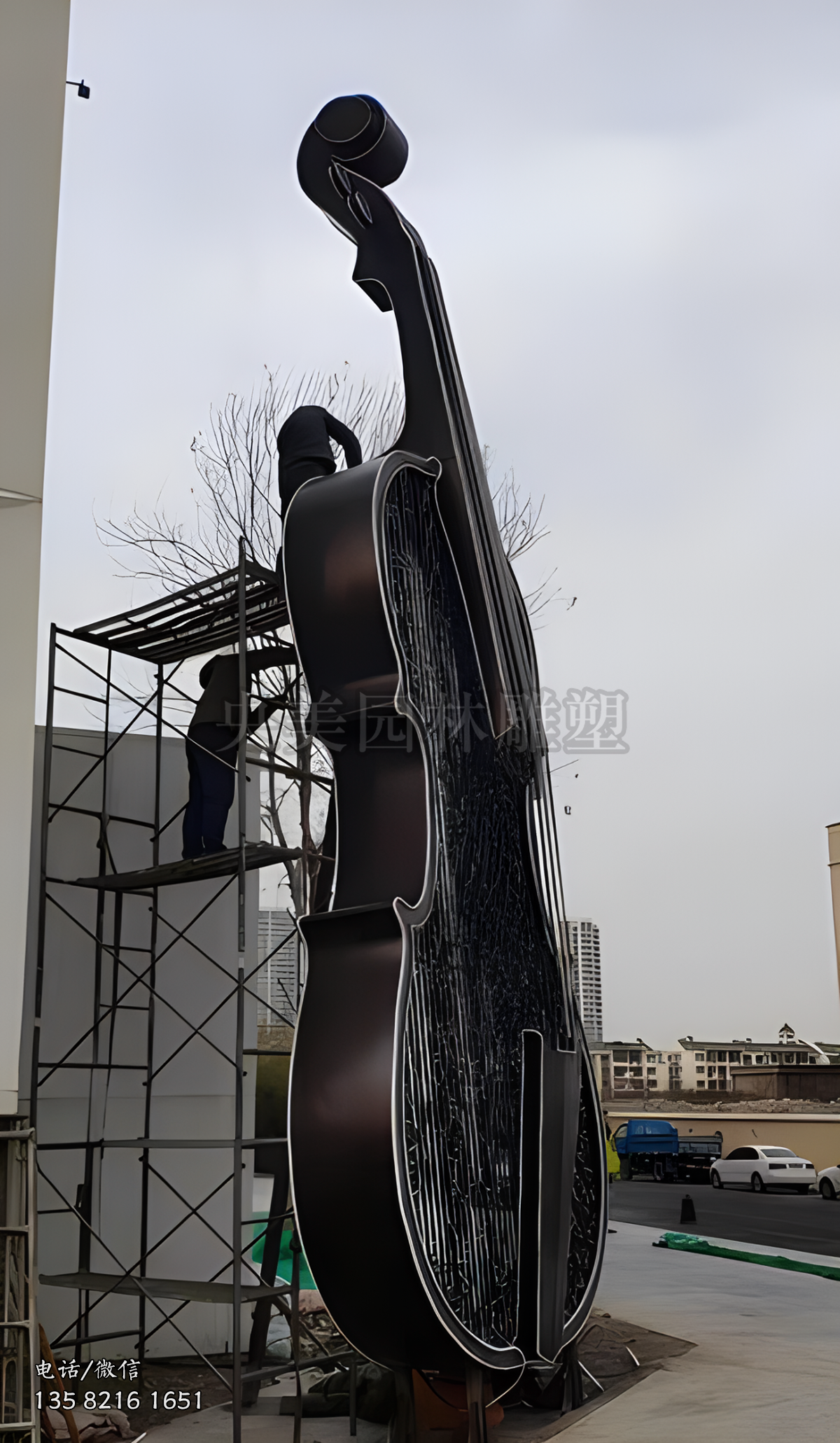 不銹鋼仿真吉他景觀(guān)雕塑