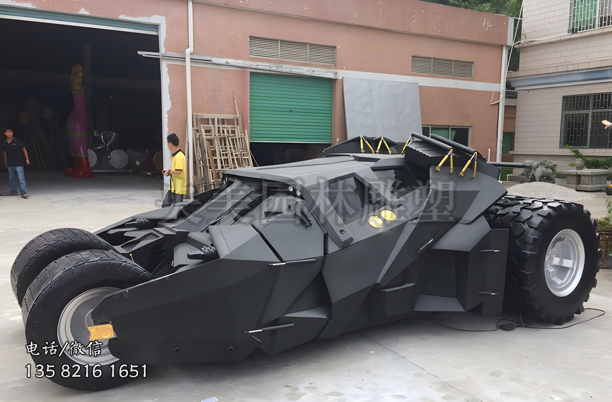 創(chuàng)意機(jī)甲賽車雕塑擺件