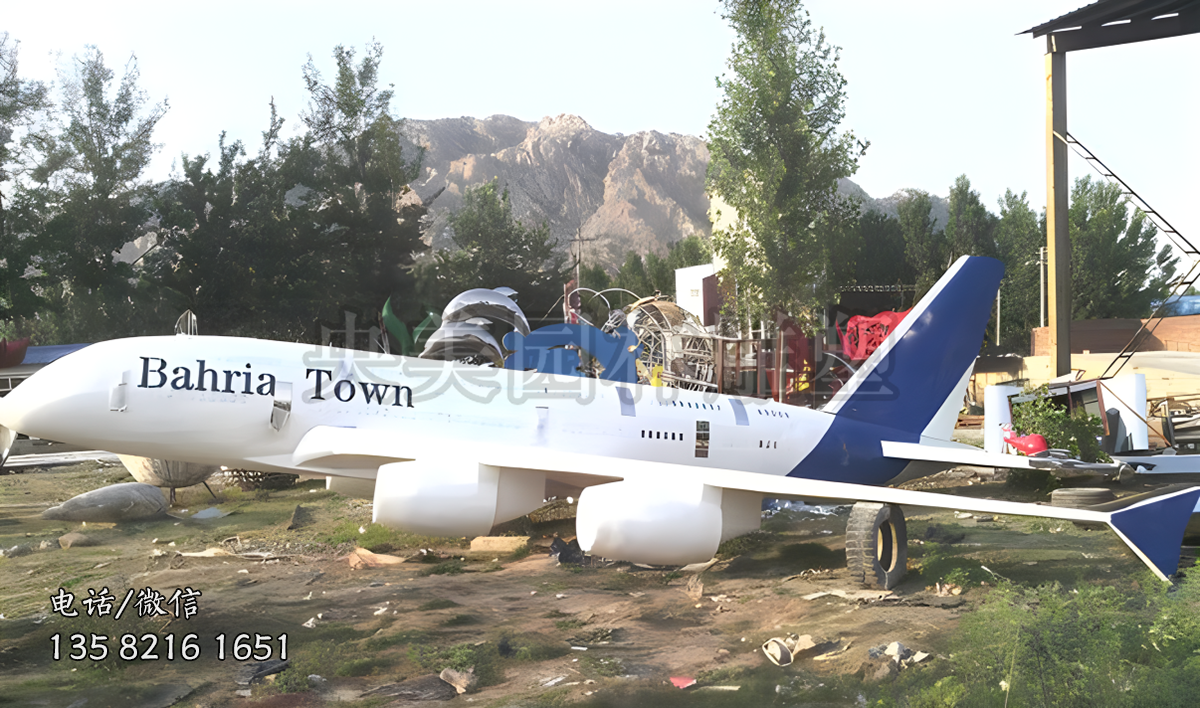 不銹鋼仿真客機(jī)景觀雕塑