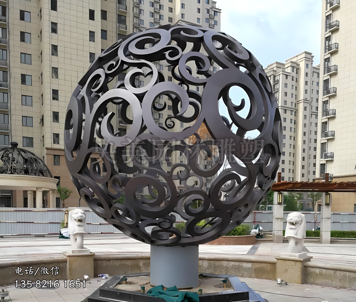 廣場創(chuàng)意不銹鋼鏤空球雕塑